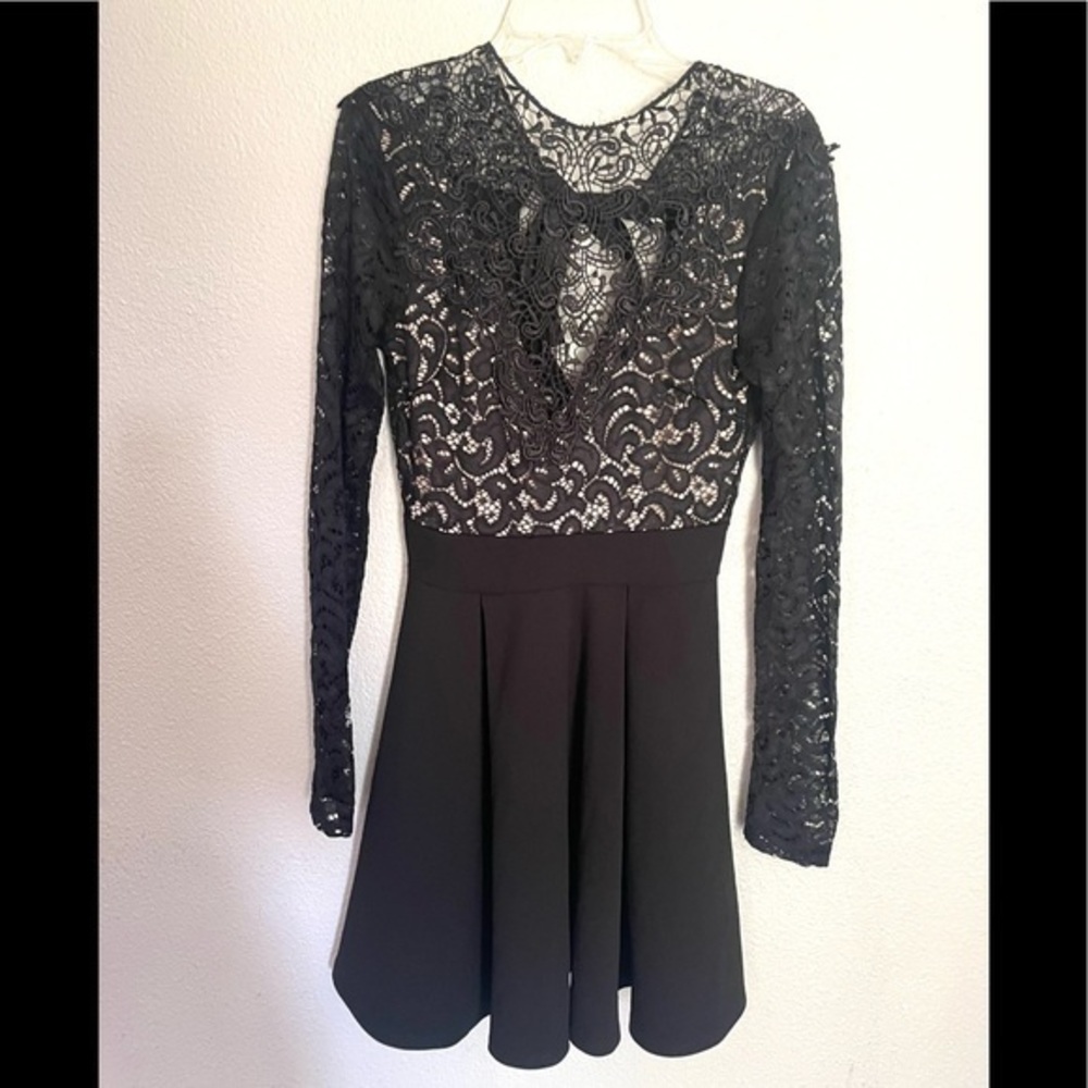 PRIVY long sleeve black lace mini flare dress size small